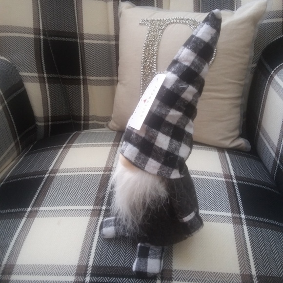 NWT! Mini LIL Farm HOUSE CHECK Adorable GNOME - Picture 2 of 2